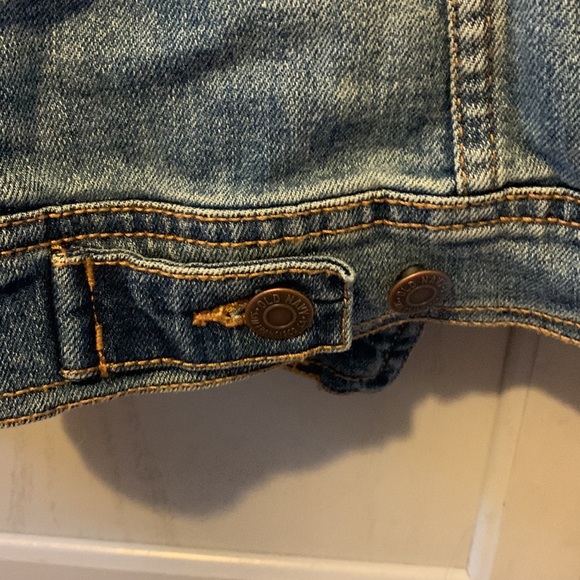 Old navy jean jacket - Picture 3 of 6